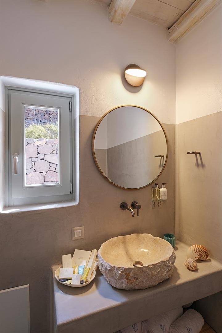 Antigone Suite in Milos | Bathroom