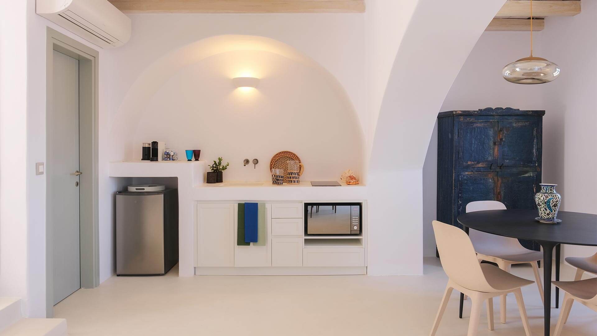 Antigone Suite in Milos | Kitchen