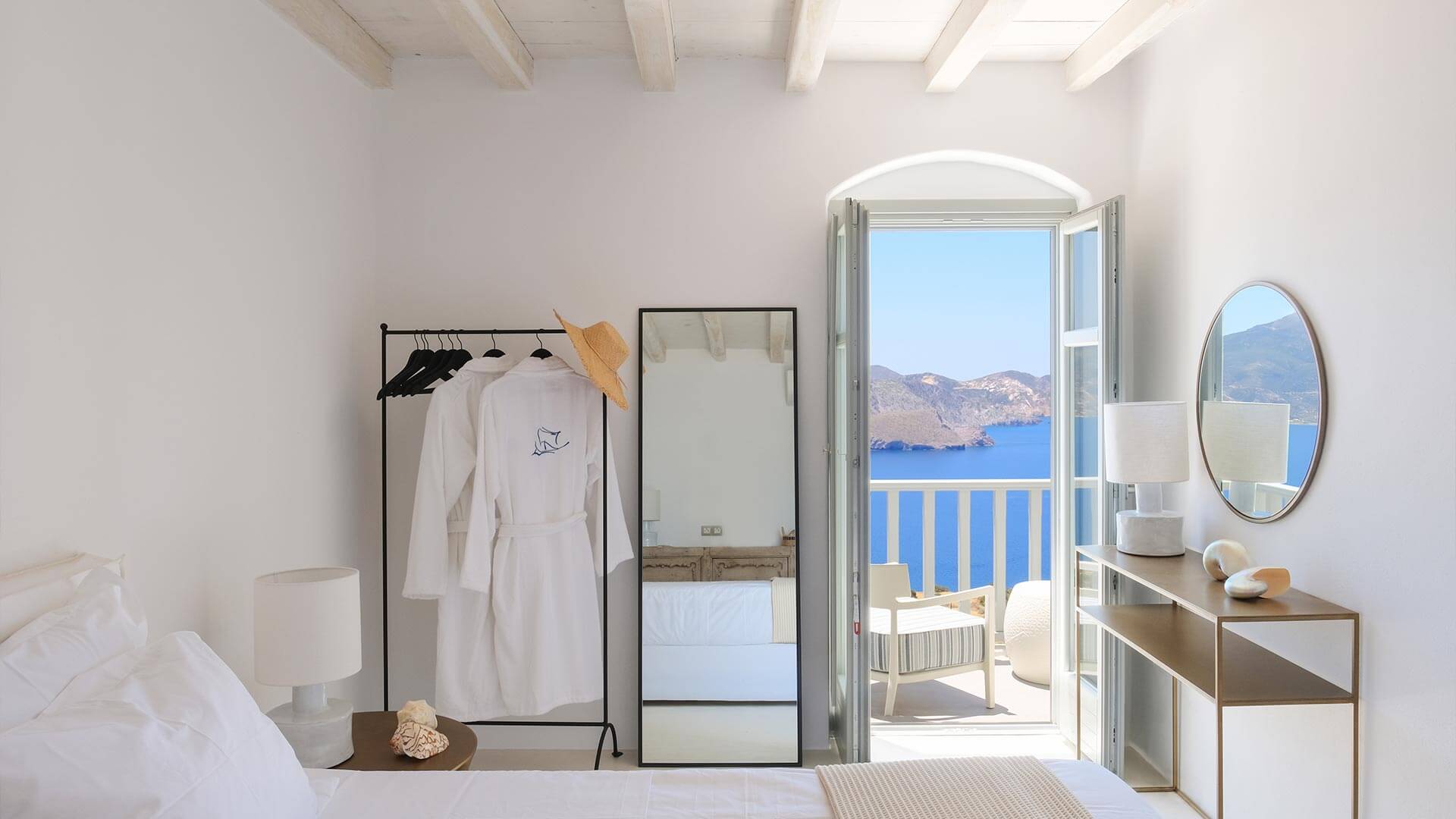 Athena Suite in Milos | Bedroom